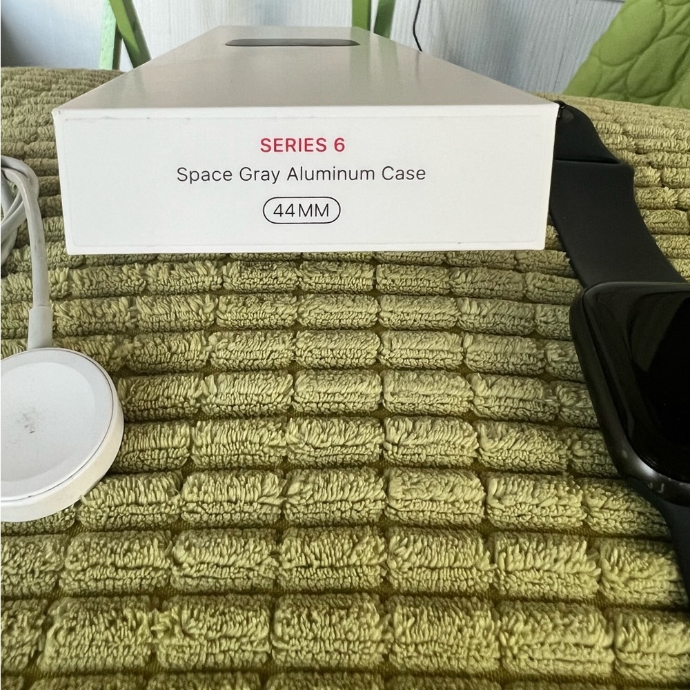 Apple Watch Series 6 with cellular 44mm